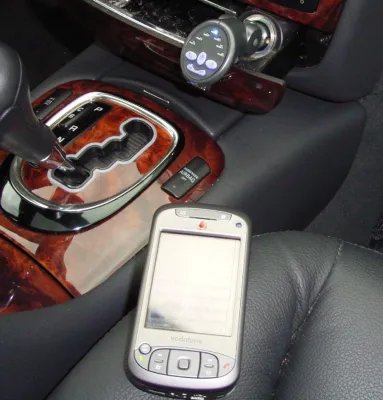 Endlich Kabellos im Auto telefonieren Bild: Endlich Kabellos im Auto telefonieren