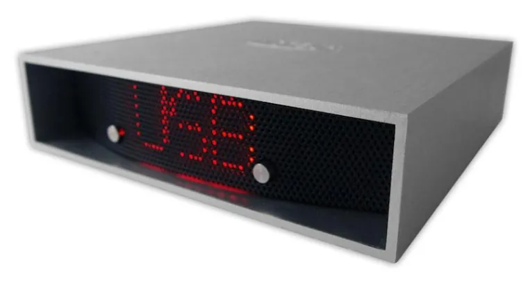 Bild: M2TECH Young 384kHz/32bit D/A-Wandler kommt nach D/A/CH