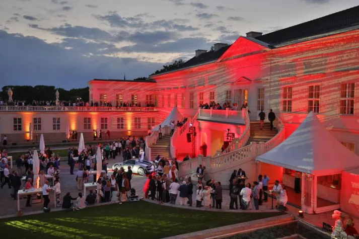 Bild: Sommerabend im Barock-Ensemble