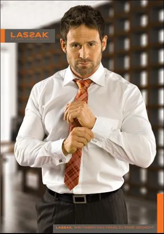 Bild: Dress Code und Shirt Holder oder was tut 'Mann' nicht alles für sein gepflegtes Äußeres