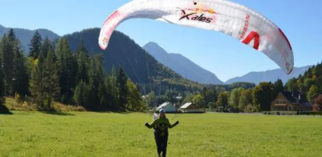 Bild: TV-Tipp: Heutige Ausgabe von "Faszination Heimat" zeigt Alpenüberflug mit Gleitschirm