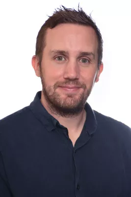 Bild: Chemiker Todd Hyster von US-Top-Universität Princeton forscht im Sommer an der Universität des Saarlandes