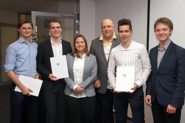 Bild: Schülerstudium im Bereich Wirtschaftsinformatik – Jetzt zum Wintersemester einsteigen!