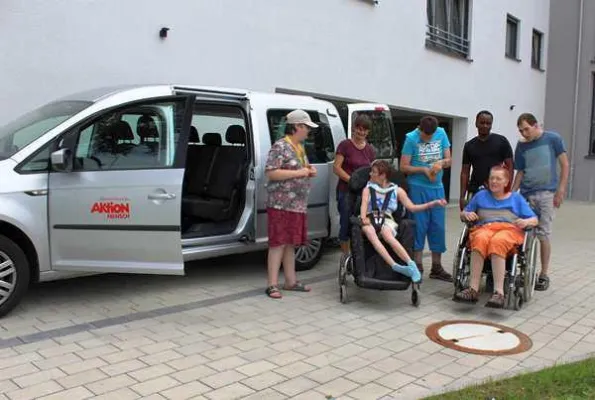 Bild: Ein rollstuhlgerechter Bus ermöglicht mehr Mobilität