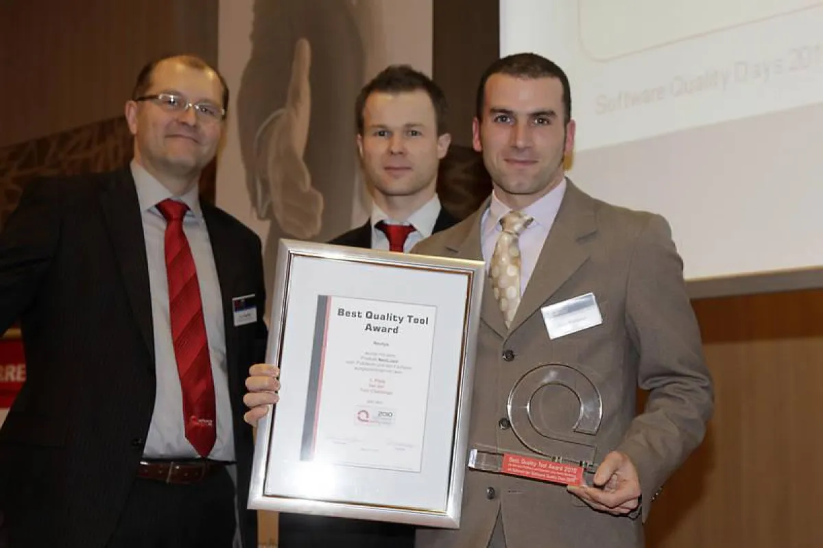 v.r.n.l. Olivier Hanoun (Neotys), Johannes Hochrainer und Klaus Veselko (beide Software Quality Lab)