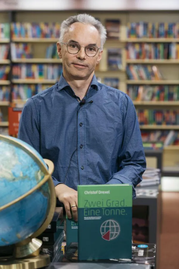 Autor Christof Drexel schlägt drei Strategien zum Erreichen des Klimaziels vor; Foto: Lisa Mathis