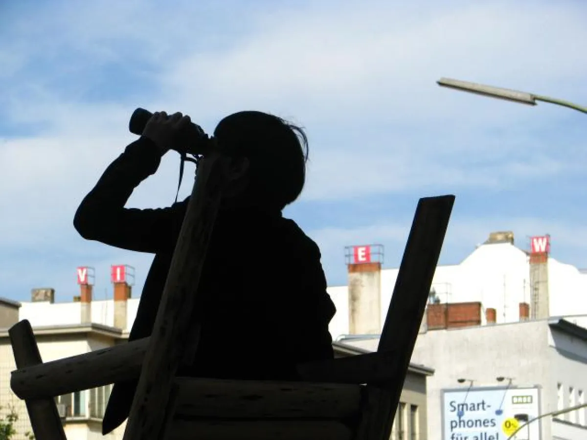 © Francis Zeischegg, 2011