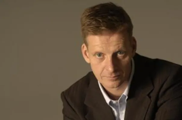 Bild: Lüder Wohlenberg - Zwei Meter Halbgott - Medizinkabarett