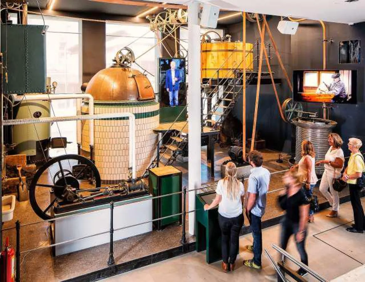 Historische Braugeräte mit neuester Ausstellungstechnik ergeben ein informatives Museumserlebnis.