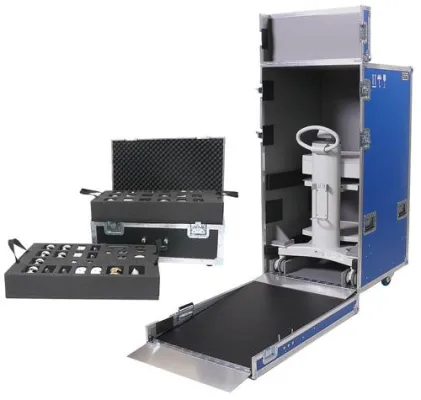 Bild: Transportkoffer für Implantate und Gerätewagen