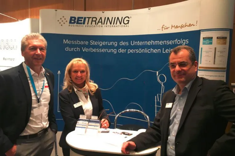 BEITRAINING gratuliert seinem Kunden Enerix Bild: BEITRAINING gratuliert seinem Kunden Enerix