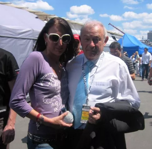 Bild: THE ORB präsentiert Model Yvonne Förg bei der DTM als neues Testimonial