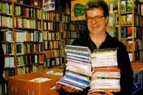 Bild: Über 10.000 Bücher online