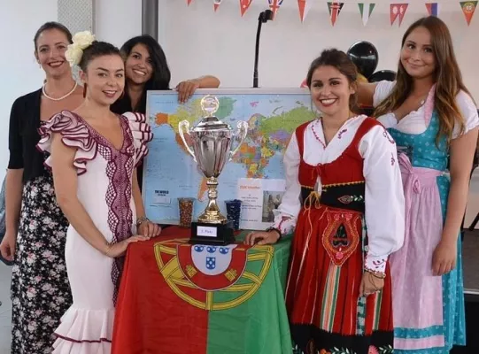 Bild: MLP 'Finance Slam': Toller 3. Platz für Studentinnen der HdWM - Acht UNI-Teams kämpfen um die besten Plätze