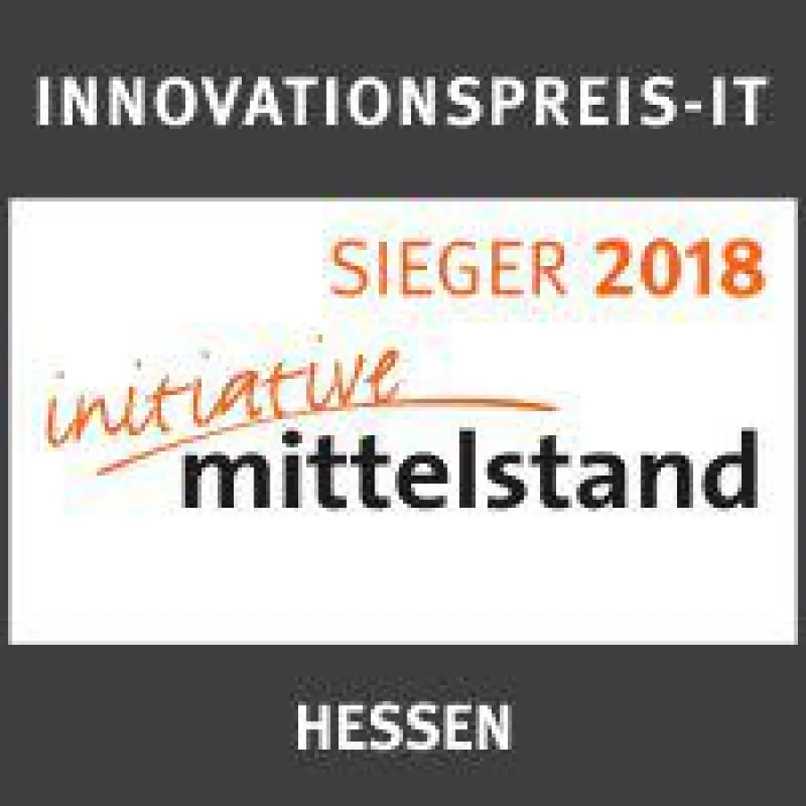 Rainer Endres (l), Product Manager, Dr. Amir Alsbih (m), CEO, und Chris Halls (r), Head of Development, von KeyIdentity freuen sic