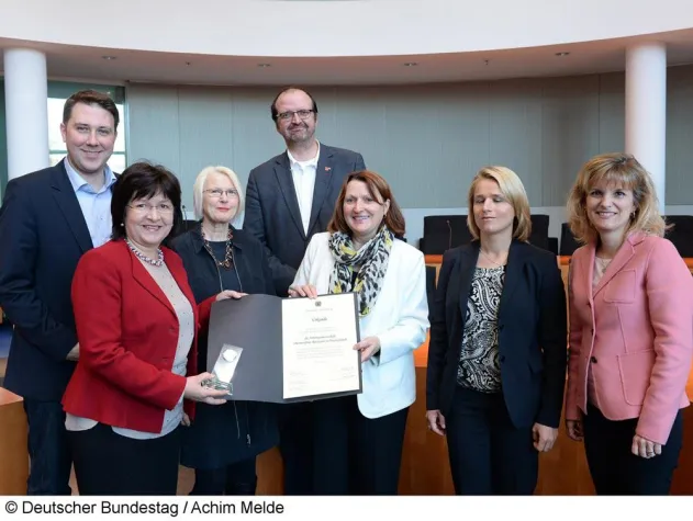 Bild: Tourismusausschuss des Bundestages ehrt AG Barrierefreie Reiseziele in Deutschland