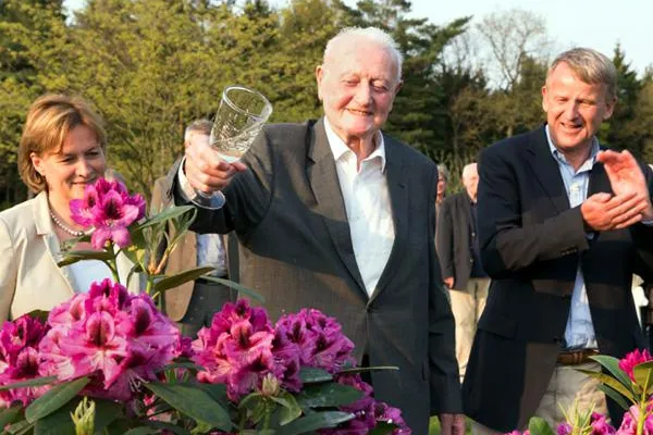 Rhododendron heißt jetzt „Tullum“ Bild: Rhododendron heißt jetzt „Tullum“