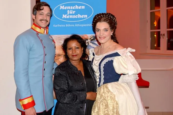 Bild: Musical ELISABETH: Über 6.200 Euro für die Stiftung Menschen für Menschen