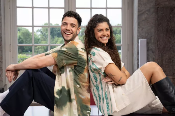 Bild: Drehstart von „Dein Song“ (ZDF /KiKA): 17. Staffel mit neuem Moderations-Duo und neuer Jury!
