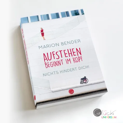 Bild: Marion Bender präsentiert ihr unglaubliches Buch über ihr unglaubliches Leben