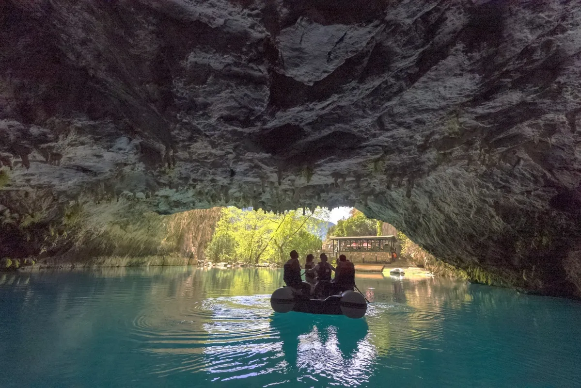 Antalya- Altınbeşik Cave (© GoTurkiye)