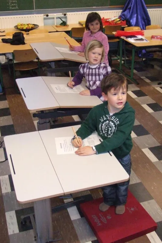 Schüler können hier im Stehen lernen