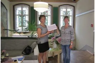 Bild: Volksbank Mittweida eG – Mitarbeiter/-innen spenden einen Teil Ihres Gehaltes für einen guten Zweck