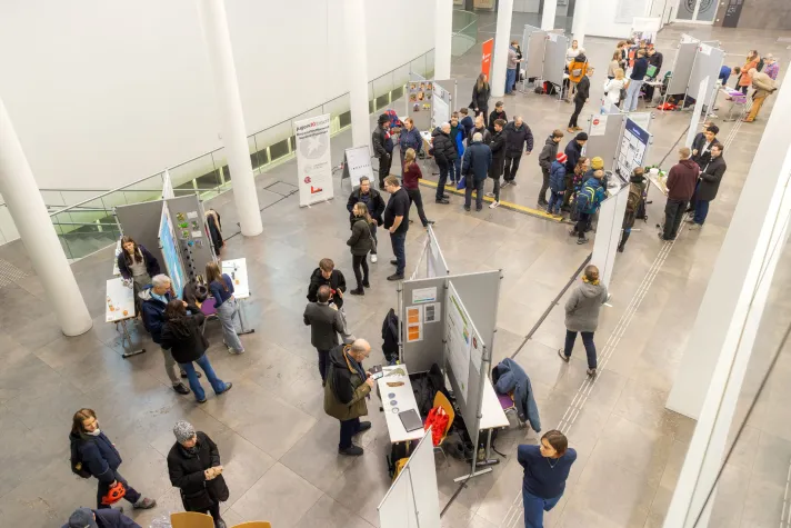 Bild: „Neugier wecken, Fragen stellen und Antworten finden“: 30 junge MINT-Talente bei Jugend forscht in Leipzig