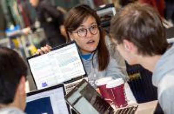 Bild: Erster Hackathon auf der Langstrecke