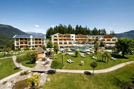 Bild: Lustwandeln in Südtirol
