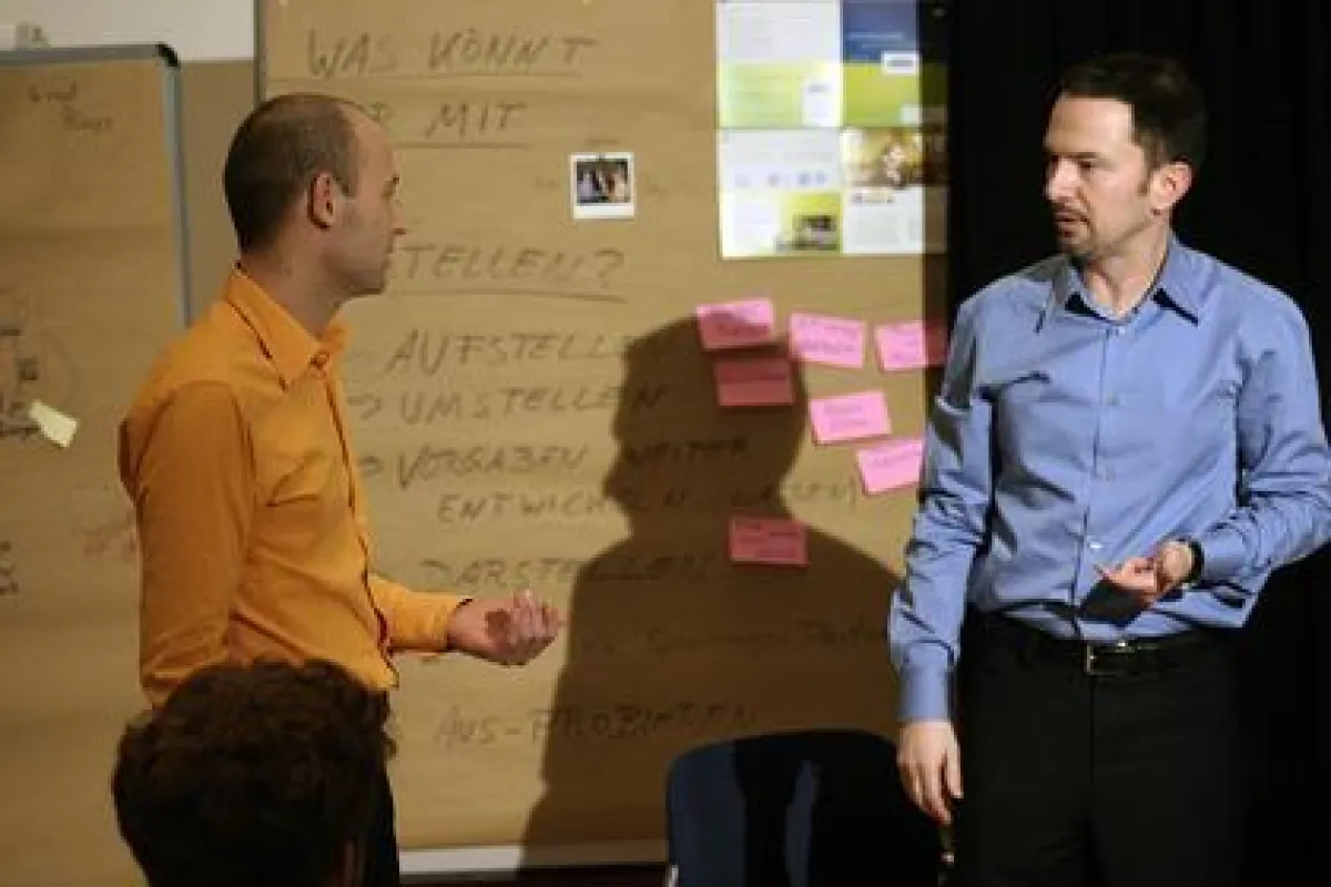 Staging your stories- Jörg Ritscher und sein Team coachen einen Teilnehmer der Coaching Convention live