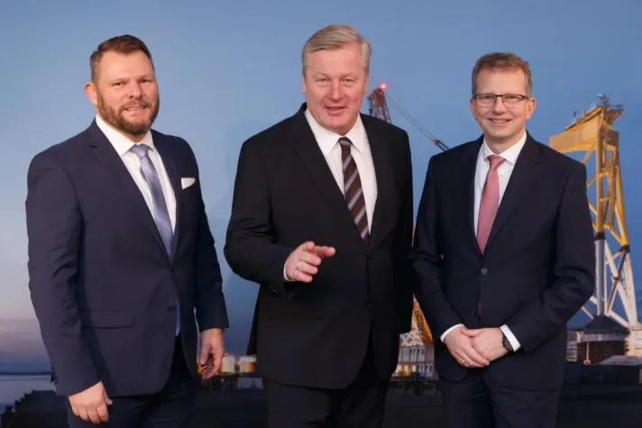 Bild: Niedersachsens Seehäfen auf Kurs