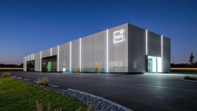 Bild: Techquadrat Werbetechnik und Werbearchitektur Spezialist feiert 20 Jahre Bestehen