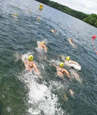 Bild: Der Countdown läuft, 87. Strausseeschwimmen 2012