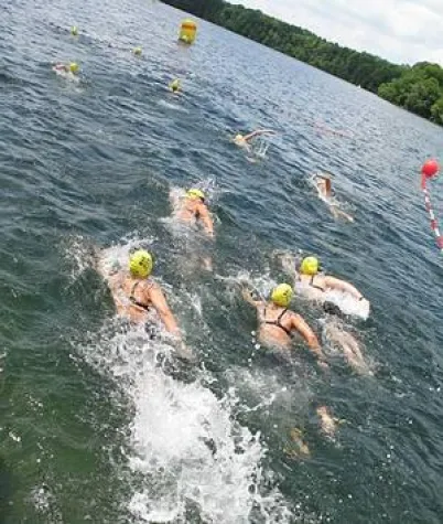 Bild: Der Countdown läuft, 87. Strausseeschwimmen 2012