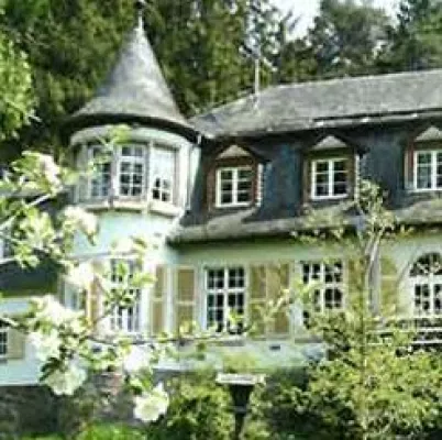 Bild: Tagung, Hochzeit, Wochenende, Urlaub in der Natur - das Schlösschen als Alternative zum Hotel