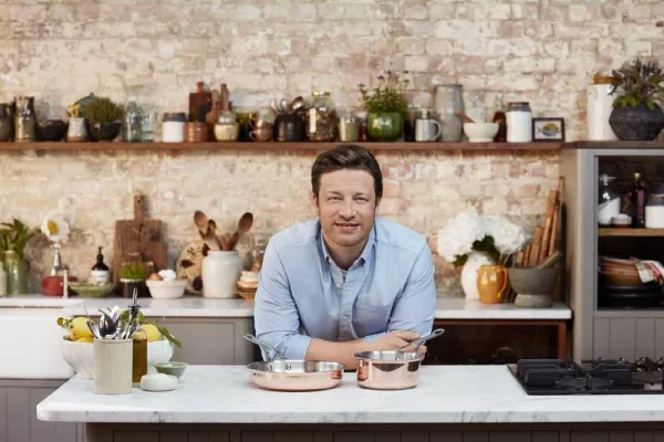 Bild: Die neue Jamie Oliver Kupfer-Kochserie von Tefal