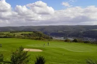 Golf + Spa = Fitness. Das Jakobsberg Hotel- & Golfresort bietet exklusive „Golfer Wellness“ im Mittelrheintal Bild: Golf + Spa = Fitness. Das Jakobsberg Hotel- & Golfresort bietet exklusive „Golfer Wellness“ im Mittelrheintal