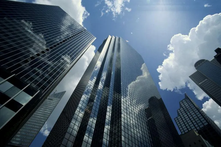 Bild: W. C. Heraeus auf der China Glass 2009 - Glasbeschichtung trägt zur Energieeinsparung bei