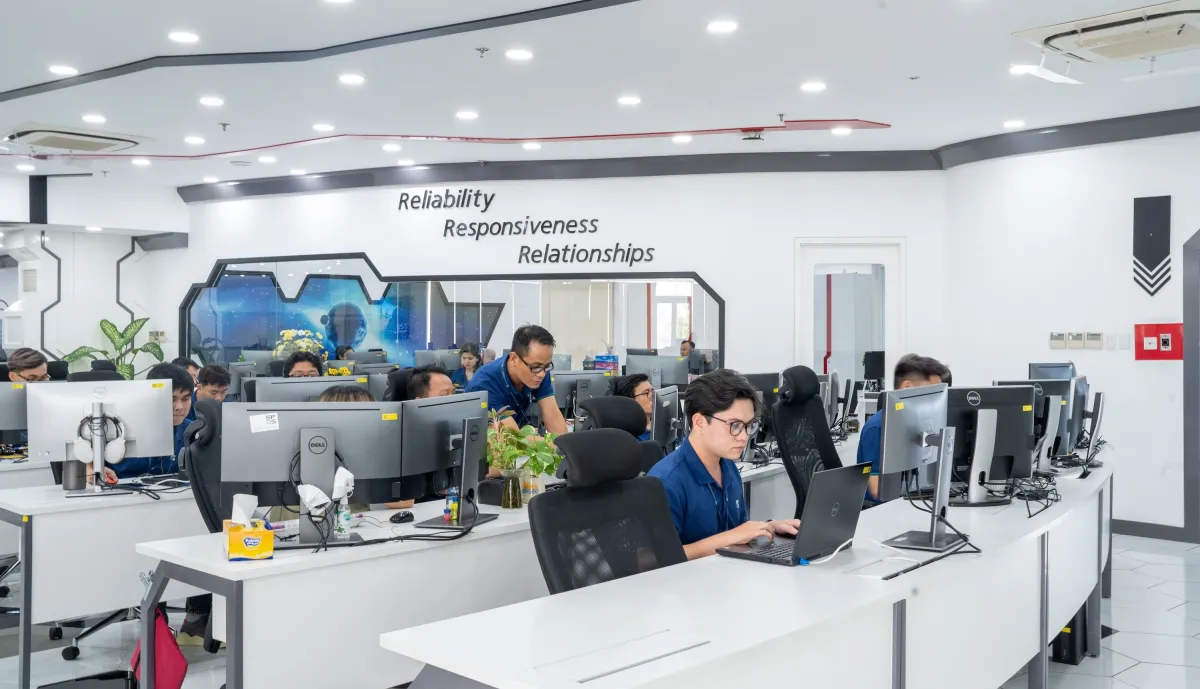 SPS-Team am Standort in Vietnam, Ho-Chi-Minh-Stadt (© SPS)