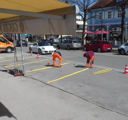 Bild: Mietkauf-Modell, digitale Verkehrsinfrastruktur, 3D-Zebrastreifen und Fahrrad-Highways