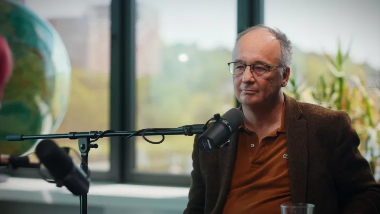 Klaus Wallmann erläutert im Video-Podcast was Deutschlands begrenzte CO2-Speicherkapazitäten unter der Nordsee bedeuten Bild: Klaus Wallmann erläutert im Video-Podcast was Deutschlands begrenzte CO2-Speicherkapazitäten unter der Nordsee bedeuten