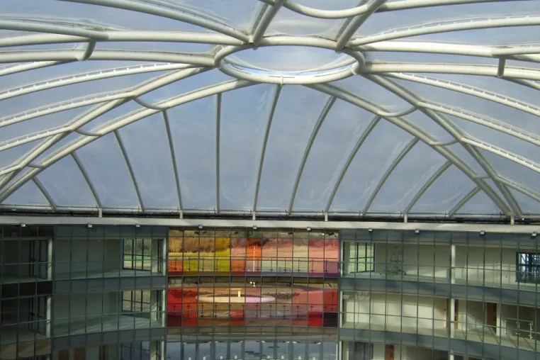 Bild: ETFE-Folien-Klebeband für höchste Ansprüche im Membranbau