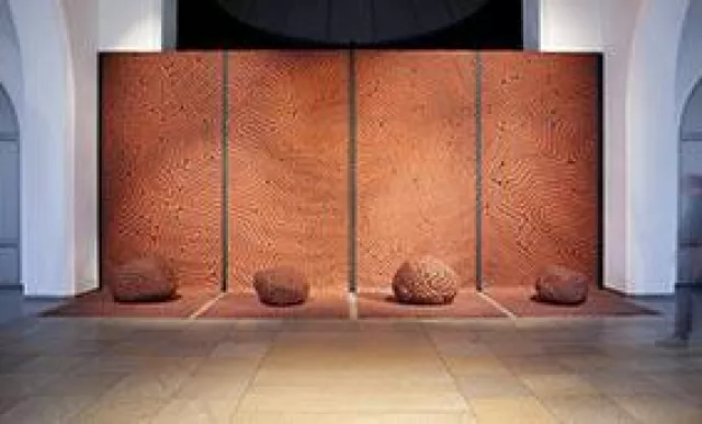 Bild: Werke von Peter Randall-Page sind jetzt in einer Doppelausstellung in Deutschland zu sehen