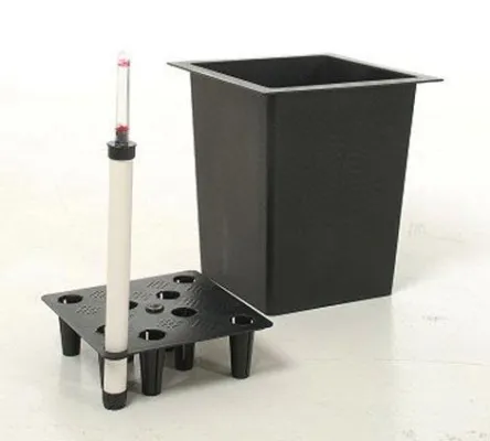 Bild: Jetzt mit Bewässerung: Neuartige Kunststoffeinsätze für Blumenkübel und Pflanzkübel