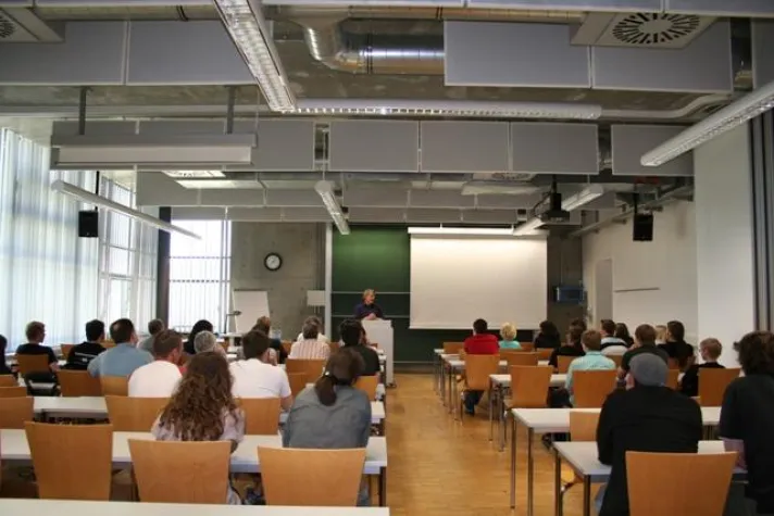 Bild: RheinAhrCampus setzt Zeichen gegen Rechtsextremismus