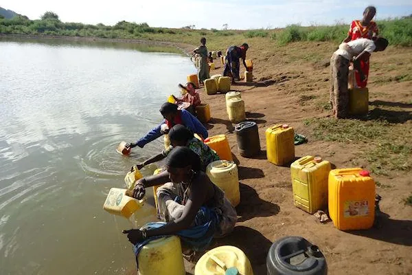Bild: Nachaltig aufbauendes Wasser Projekt in Kenya