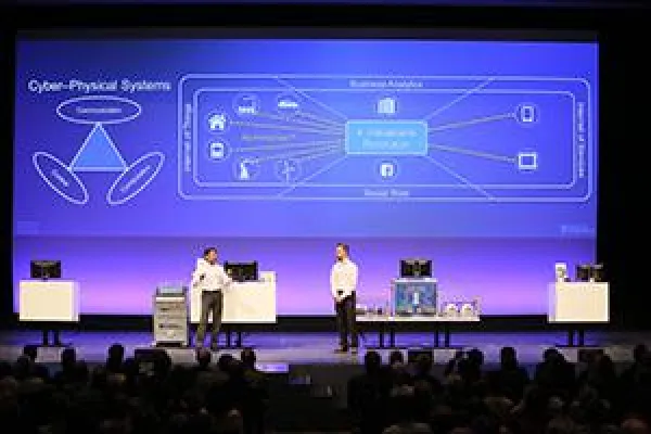 Bild: 20. Technologie- und Anwenderkongress 'Virtuelle Instrumente in der Praxis – VIP 2015'