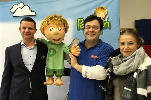 Bild: Provinzial Geschäftsstelle Mario Arend veranstaltet Puppenspiel im Kindergarten Lindlar