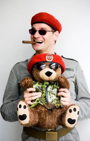 Bild: Ausbilder Schmidt "Zum Brüllen komisch" (Neues Programm!) @ Wühlmäuse Berlin